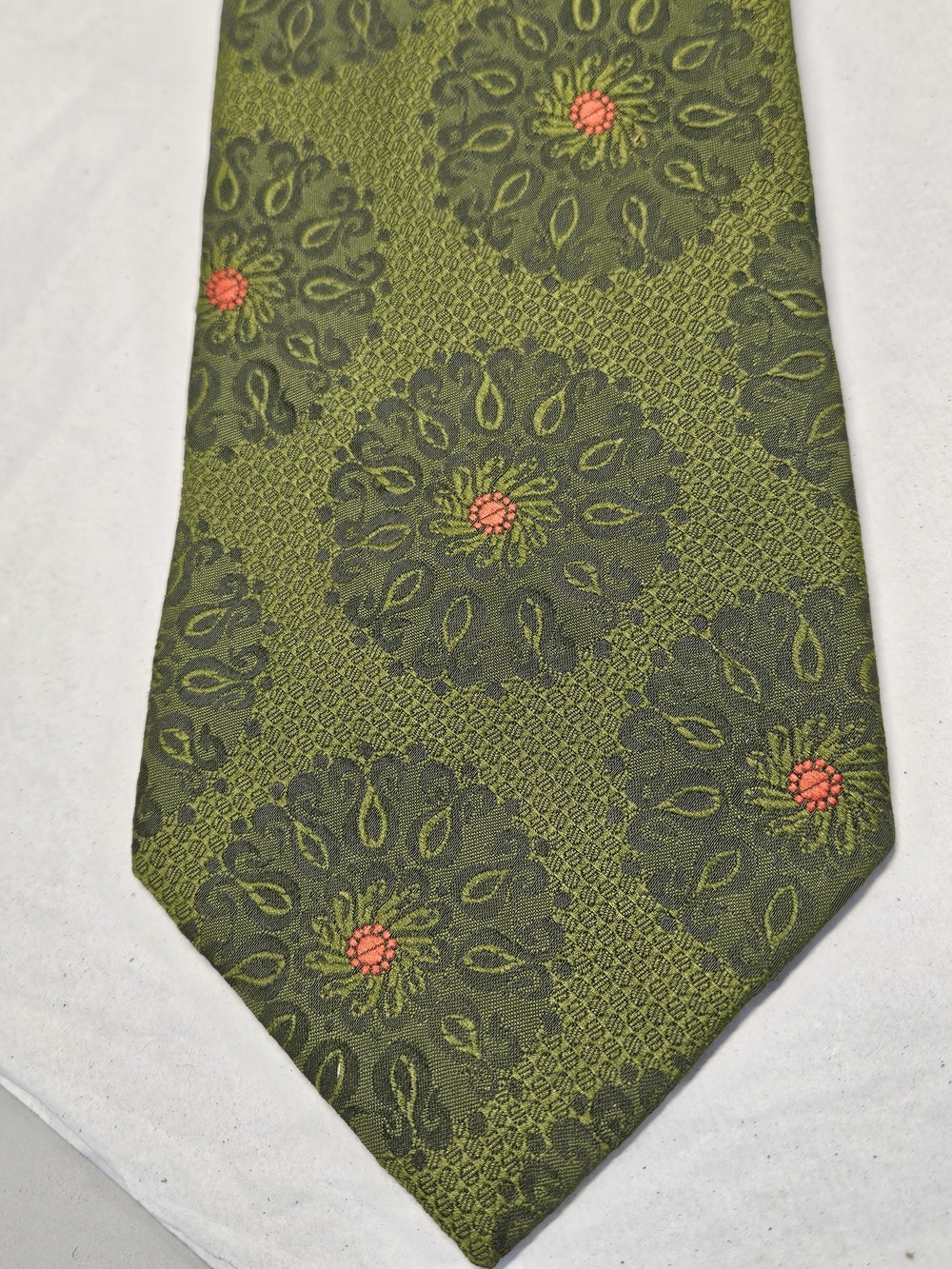 Vintage Wembley  1970's Era Men's Wide Green Tie Necktie